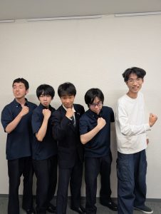 eスポーツ部全国大会出場を手にしたメンバー