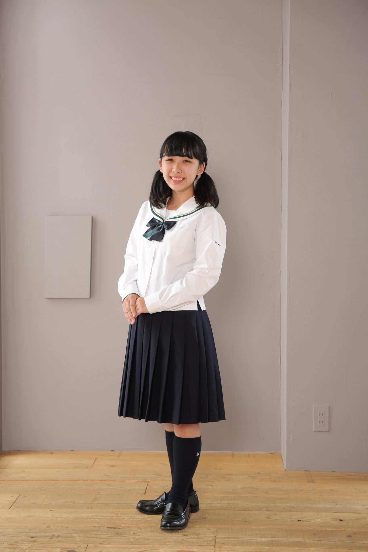 合服女子 合服女子